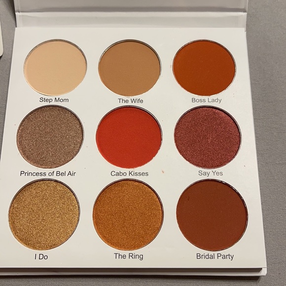 Eye shadow - Picture 2 of 3